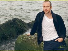 Peter Sarsgaard