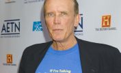 Peter Weller