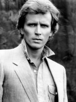 Peter Weller