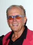 Peter Weller