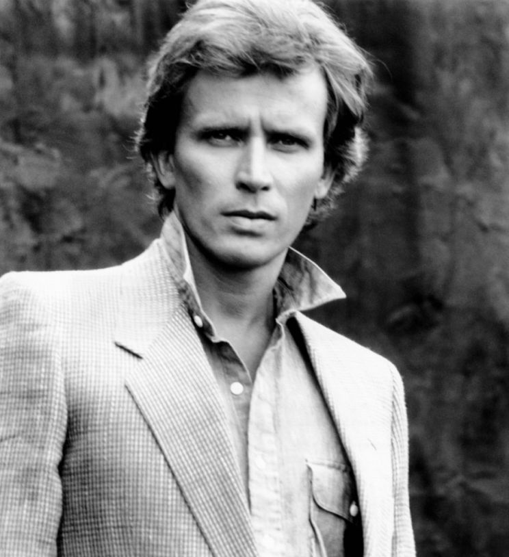 Peter Weller