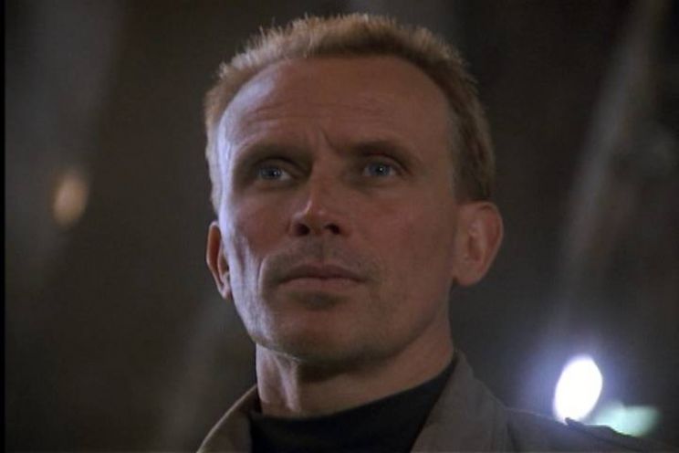 Peter Weller