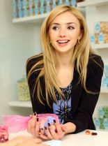 Peyton List #117380 picture (Portrait Medium)