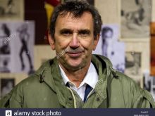 Phil Daniels