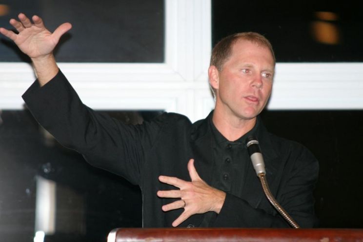 Phil Hendrie