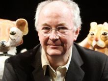Philip Pullman #2879279 picture (Landscape Medium)