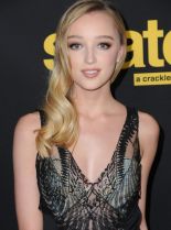 Phoebe Dynevor