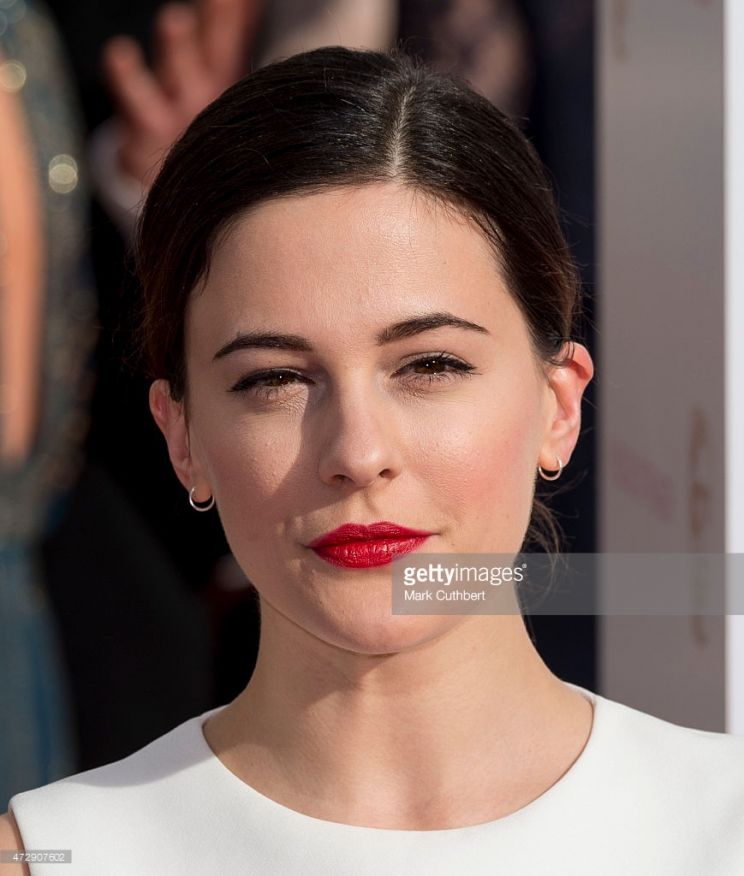 Phoebe Fox