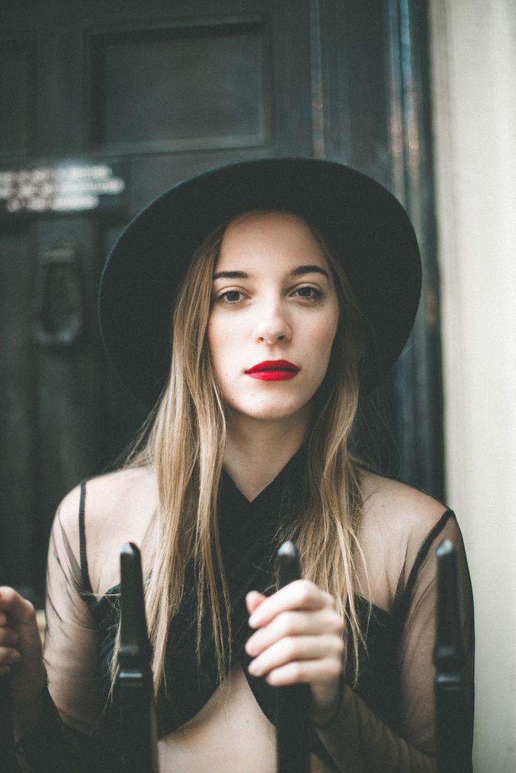 Phoebe Fox