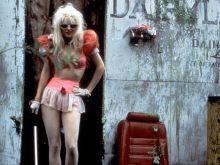 Phoebe Legere