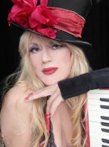 Phoebe Legere