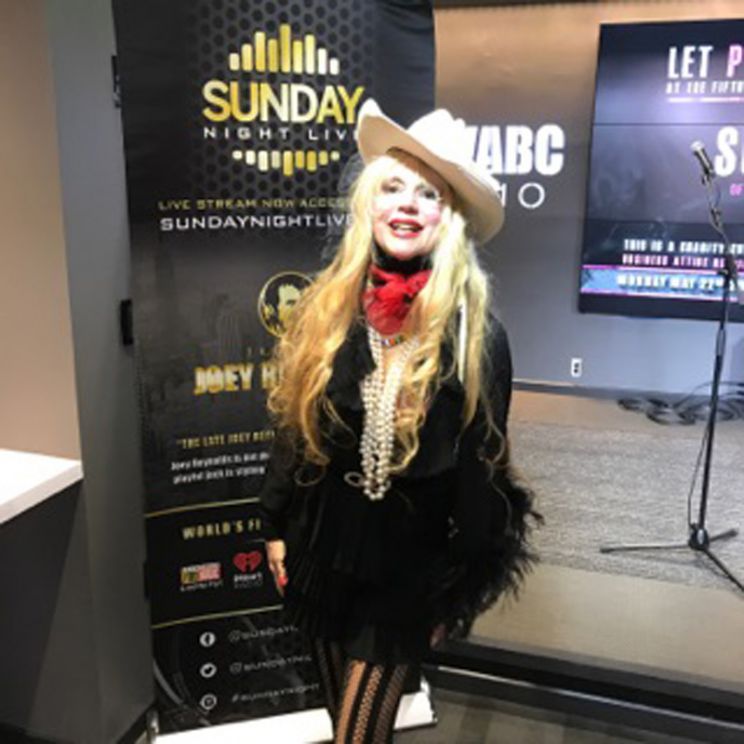 Phoebe Legere