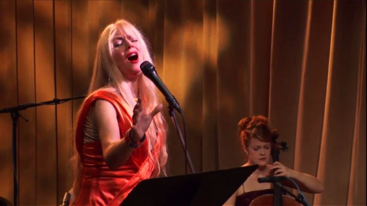 Phoebe Legere