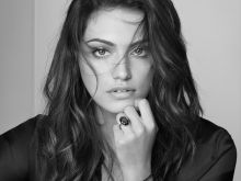 Phoebe Tonkin #104601 picture (Landscape Medium)