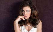 Phoebe Tonkin