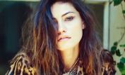 Phoebe Tonkin