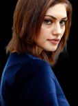 Phoebe Tonkin