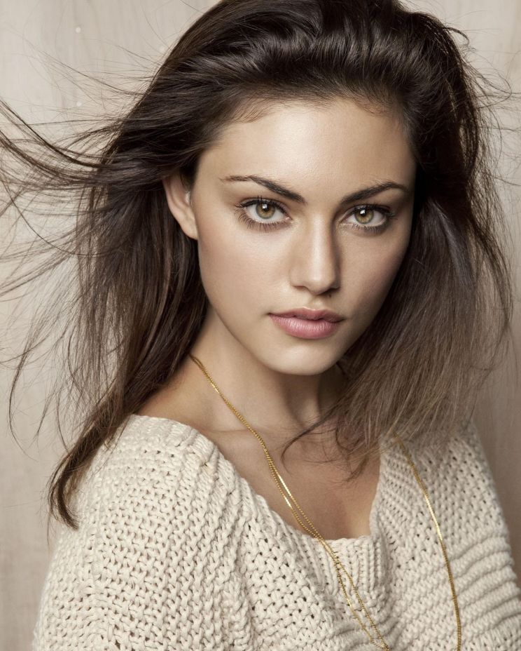 Phoebe Tonkin