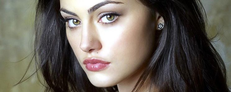 Phoebe Tonkin