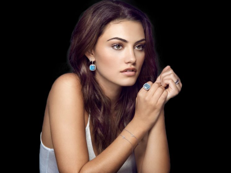 Phoebe Tonkin