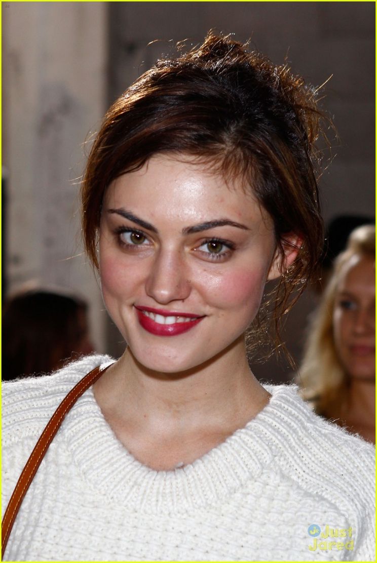 Phoebe Tonkin