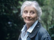Phyllida Law