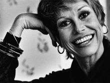 Phyllis Frelich