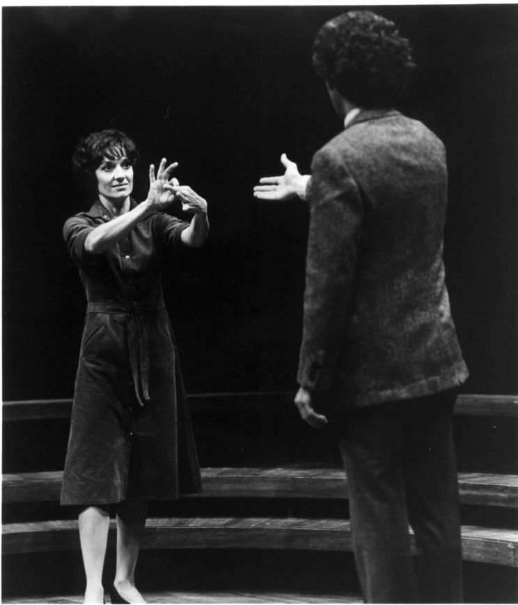 Phyllis Frelich