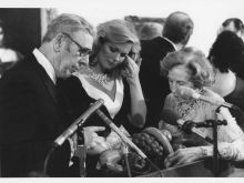 Phyllis George photo