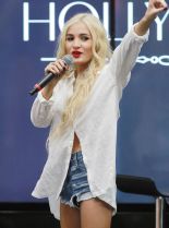 Pia Mia Perez #1606173 picture (Portrait Medium)