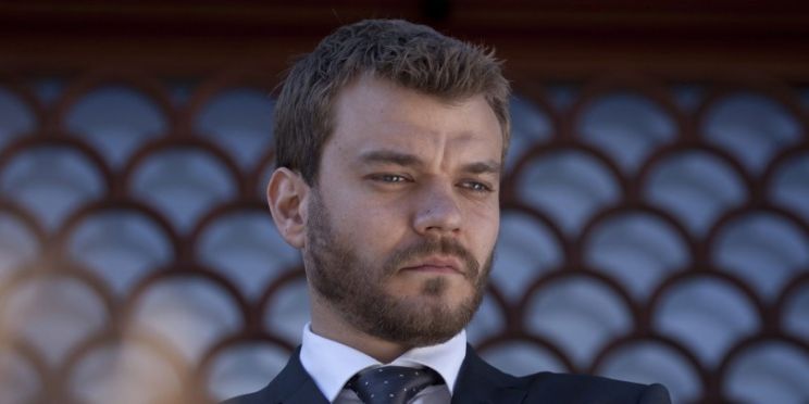 Pilou Asbæk