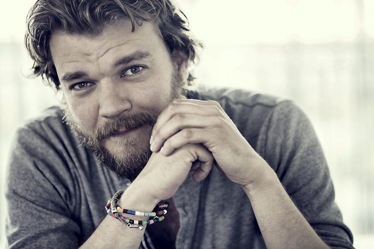Pilou Asbæk