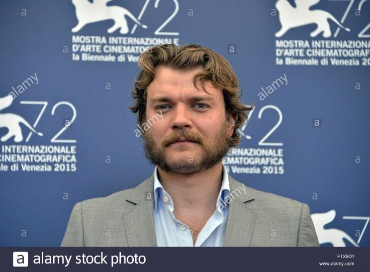 Pilou Asbæk