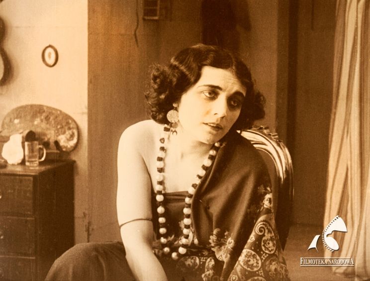 Pola Negri