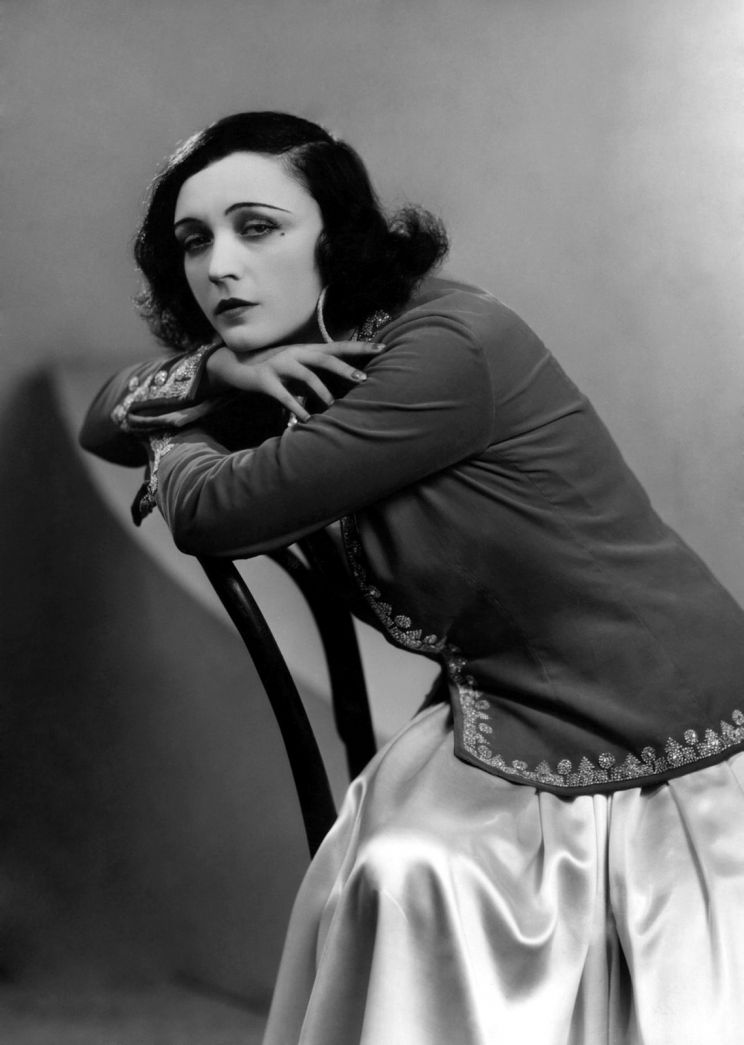 Pola Negri