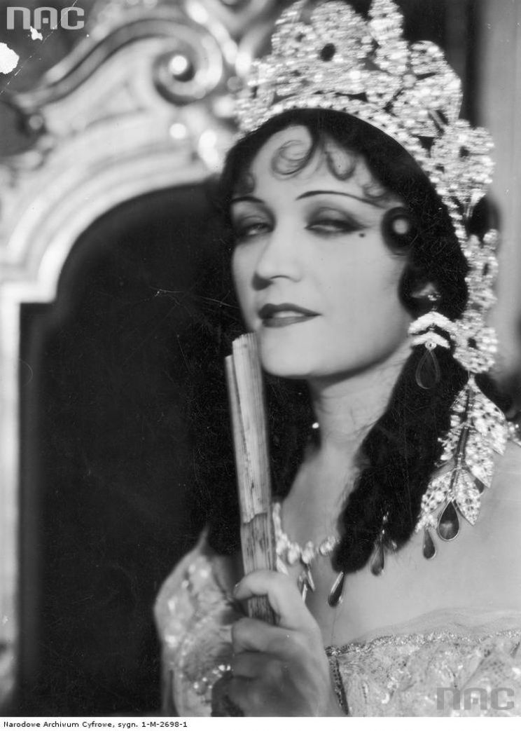 Pola Negri