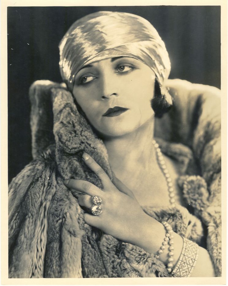 Pola Negri