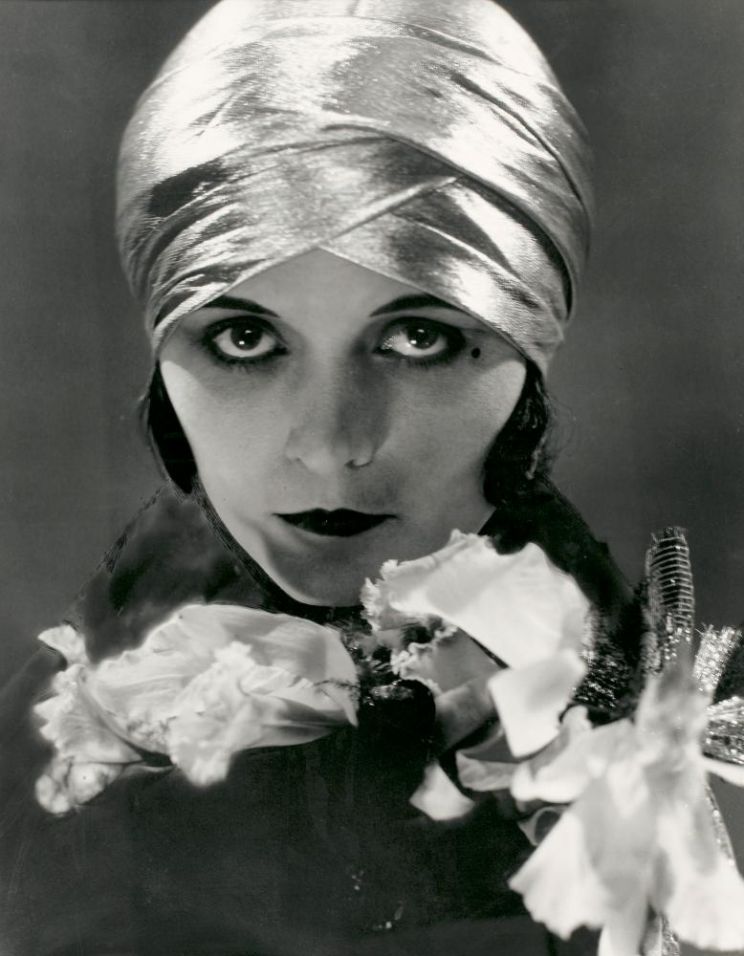 Pola Negri