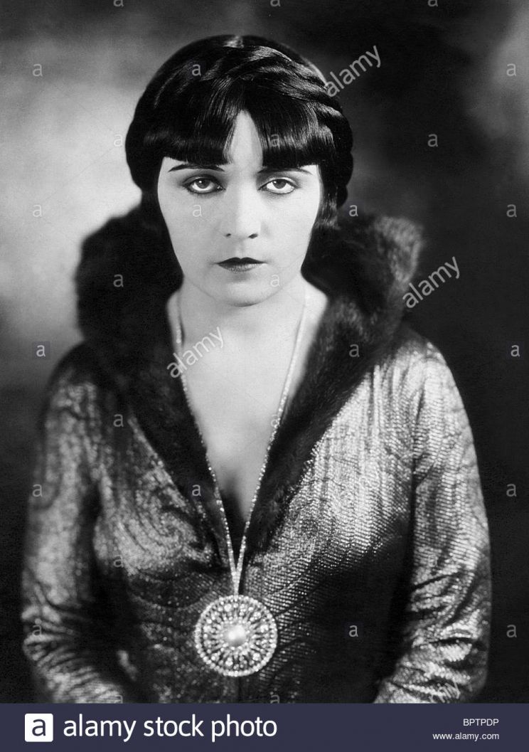 Pola Negri