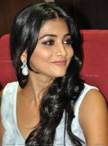 Pooja Hegde photo