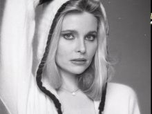 Priscilla Barnes