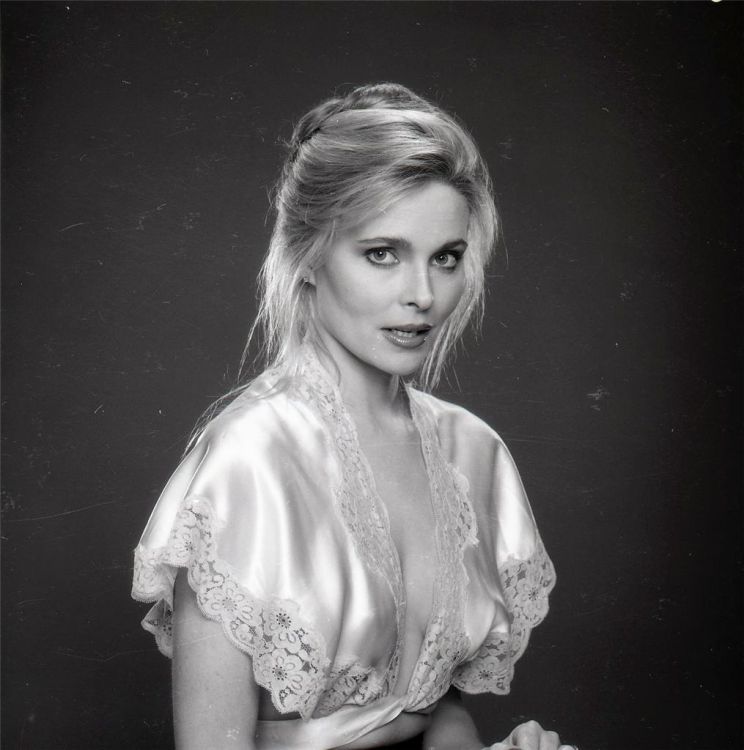 Priscilla Barnes