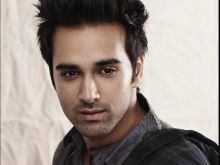 Pulkit Samrat