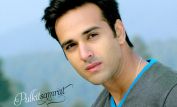 Pulkit Samrat