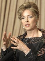 Queen Noor photo