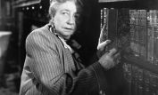 Queenie Leonard