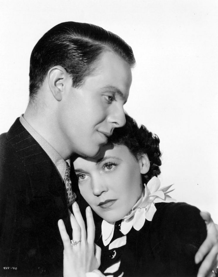 Queenie Leonard