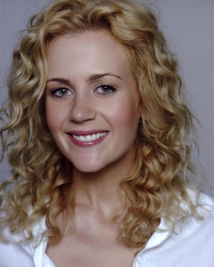 Rachael Carpani.