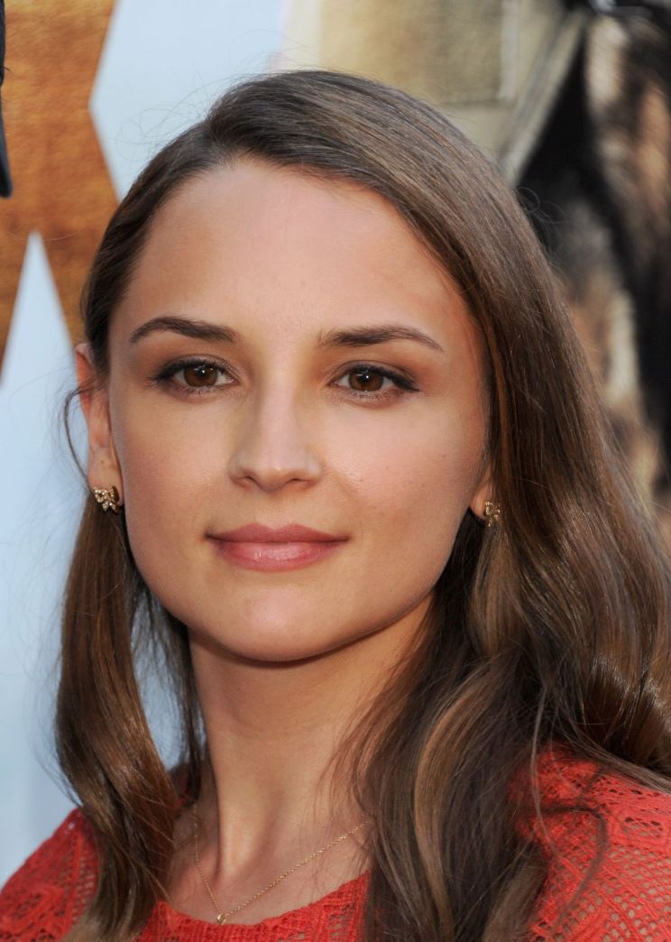 Rachael Leigh Cook
