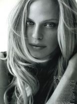 Rachel Roberts photo